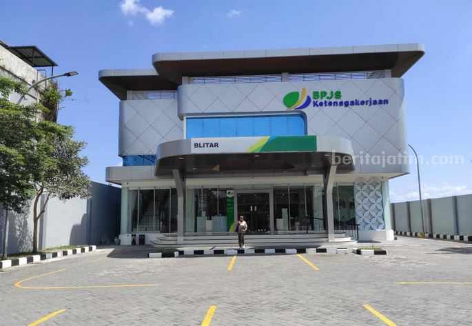 Kantor BPJS Ketenagakerjaan Blitar.
