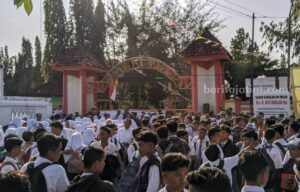 Ganti Rugi SMKN 1 Kalianget Sumenep Disepakati Rp 2,7 Miliar Siswa SMKN 1 Kalianget tak bisa masuk sekolah karena disegel