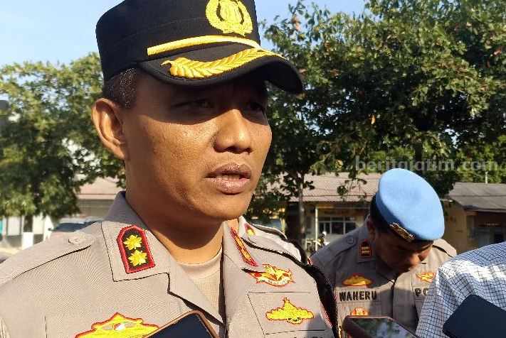 Kapolres Tuban AKBP Suryono saat ditemui usai apel gelar pasukan Operasi Zebra Semeru tahun 2023. [Foto : Diah Ayu/beritajatim.com]
