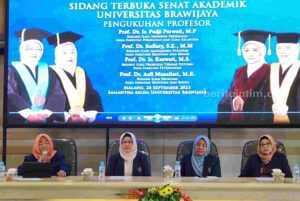 Jumpa pers pengukuhan 4 profesor baru Universitas Brawijaya (Foto: Dani Alifian / beritajatim) Jumpa pers pengukuhan 4 profesor baru Universitas Brawijaya (Foto: Dani Alifian / beritajatim)