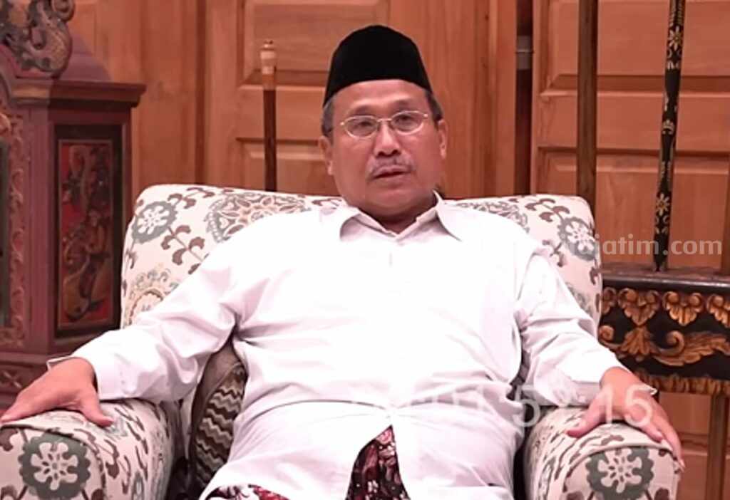 Profil KH Nasirul Mahasin, Kakak Kandung Gus Baha yang Jadi Promotor Cak Imin Tangkapan layar KH Nasirul Mahasin. (Foto: YouTube The Spokesperson ID)