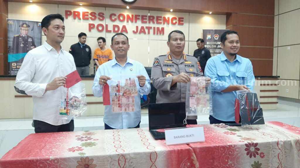 Wadirreskrimsus Polda Jatim, AKBP Arman, Kabid Humas Polda Jatim Kombes Pol Dirmanto dan District Head Gojek Surabaya, Josua Jimmy