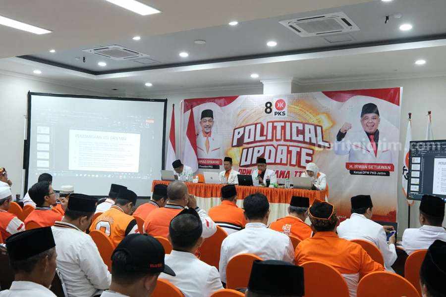 Ketua PKS Jatim, Irwan Setiawan