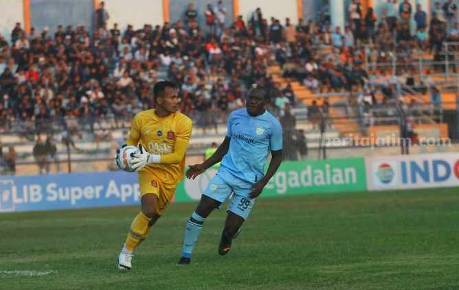Laga Pembuka Liga 2 yang mempertemukan Persela Lamongan dengan Persijap Jepara, di Stadion Surajaya Lamongan