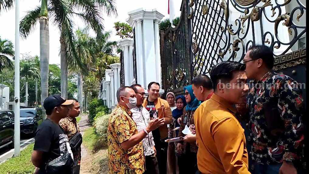 Hakim Periksa Rumah Mewah Amelia Salim Crazy Rich Surabaya
