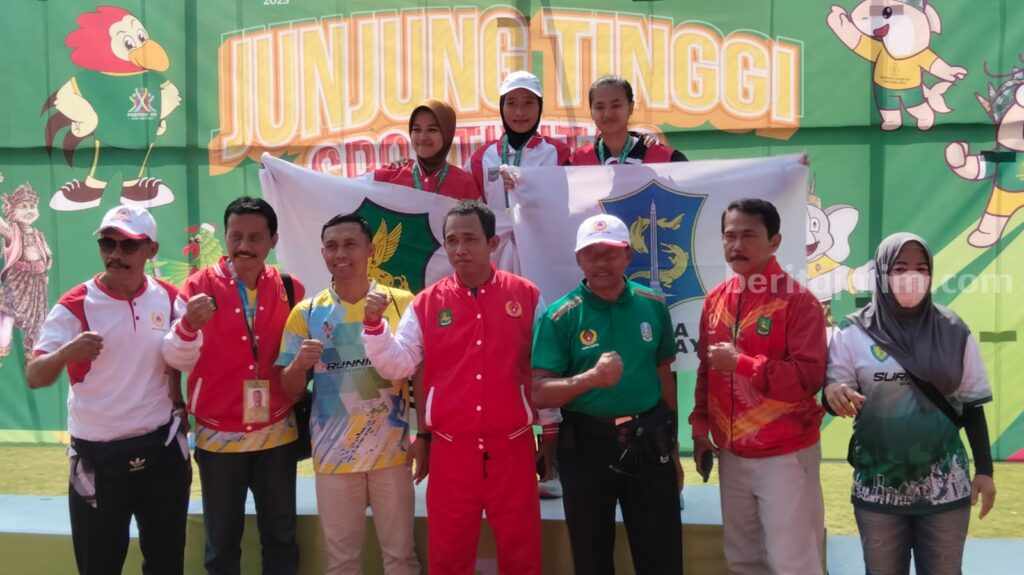Atletik Kabupaten Malang Sabet Medali Emas dan Perak Atlet Jalan Cepat Putri dari Kabupaten Malang, berhasil meraih medali emas dalam ajang Porprov Jatim Ke-VIII, Selasa (12/9/2023).
