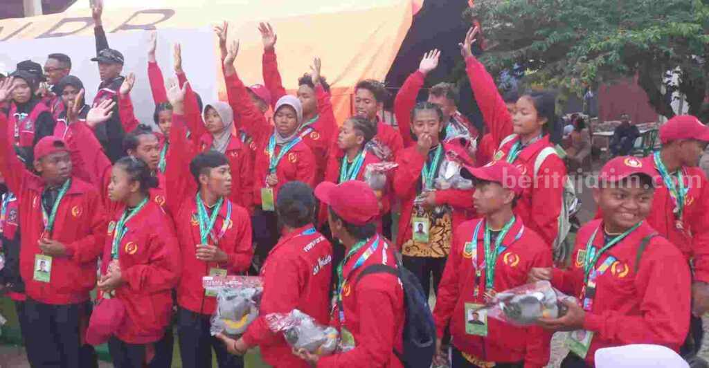 Kontingen cabor Dayung Kota Mojokerto. [Foto : ist]