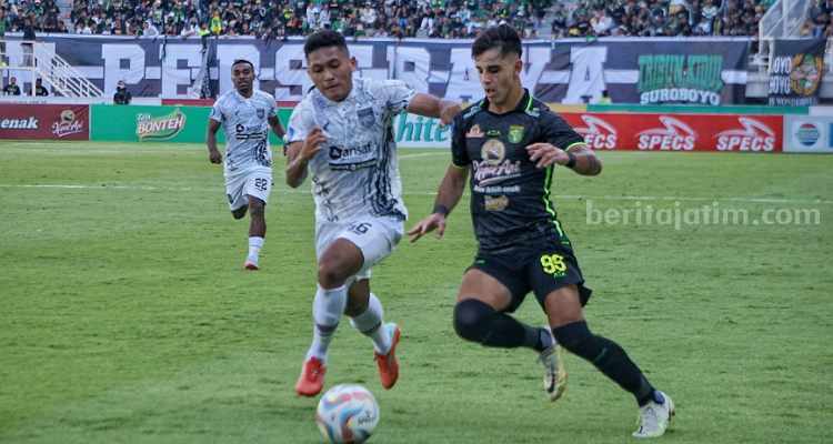 Bruno Moreira Sebut Persebaya Masih Punya Pekerjaan Rumah Bruno Moreira, pemain Persebaya. (Way)