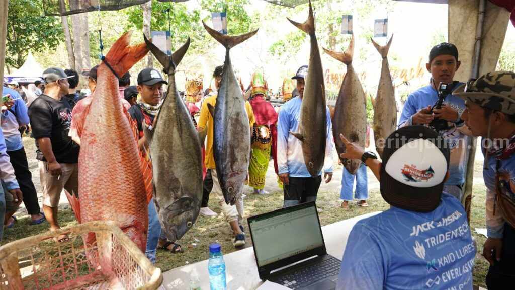 Lomba Mancing di Banyuwangi Diikuti Angler Internasional Lomba mancing di Banyuwangi yang diikuti Angler Internasional.