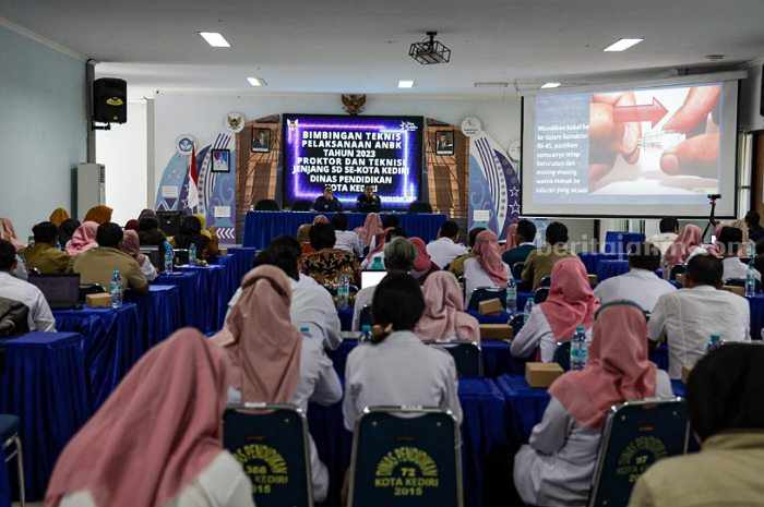 Dindik Kota Kediri Gelar Bimtek Pelaksanaan ANBK 2023