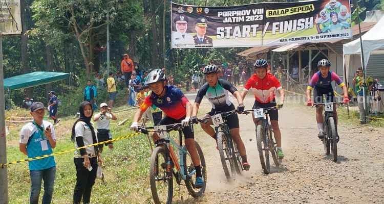 Balap sepeda porprov jatim.(way)