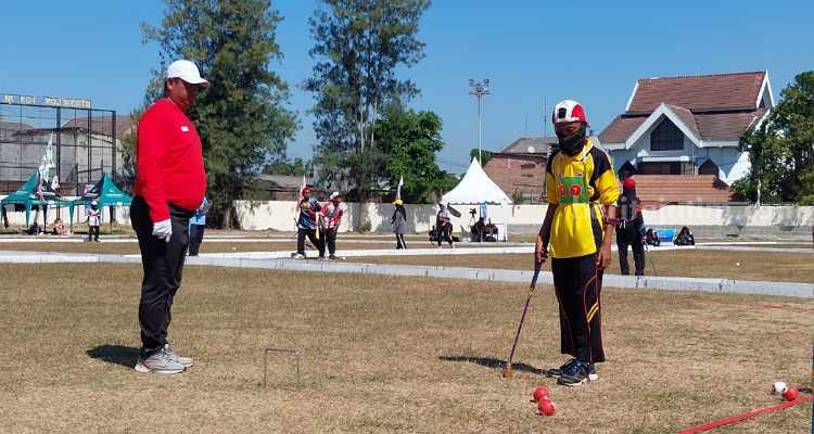 Gate Ball di GOR A Yani Kota Mojokerto. (Way)