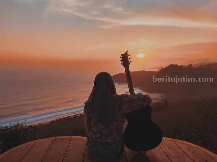 Panorama Wisata Bukit Waung di Malang. (Sumber foto: Instagram @exploremalang)