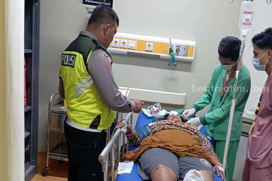 Kondisi salah satu penumpang saat dirawat di RSUD Bangil.