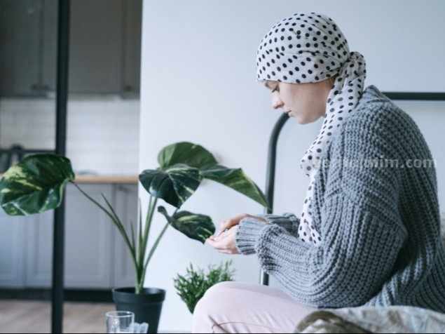 Ilustrasi seseorang yang sedang sakit. (Sumber foto: Pexels/Ivan Samkov)