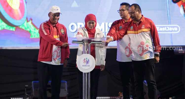 Unesa Rancang SPOP untuk Tingkatkan Prestasi Jawa Timur Peresmian aplikasi Sentra Pembinaan Olah Raga Pelajar . (Way)