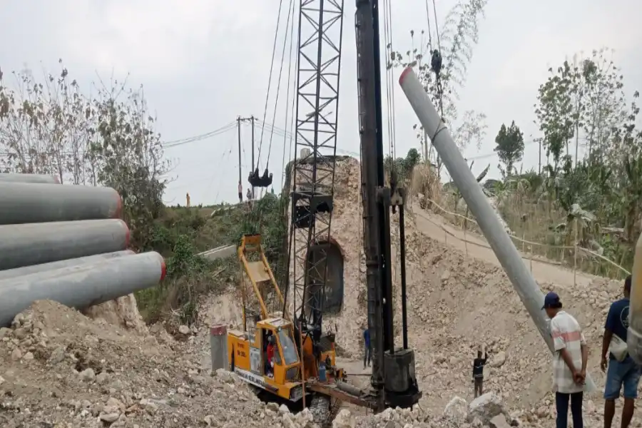 Jembatan Dam Seng