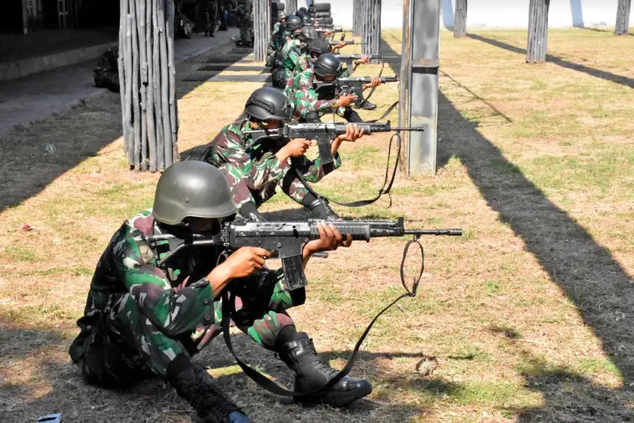 Latihan Nembak