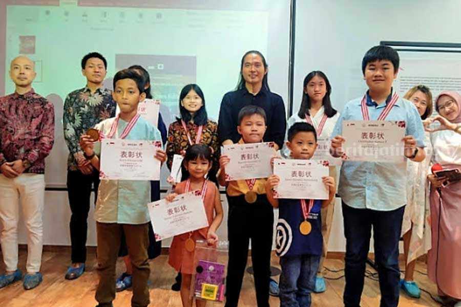 Awarding Ceremony Lotus Art Courses National Children's Art Competition Supported by MISSAO CORPORATION, di Teh Villa Gallery, Surabaya, Sabtu (16/9/2023).