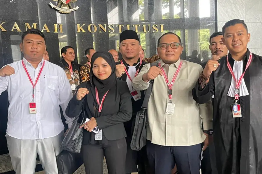 Pengacara Aliansi 98