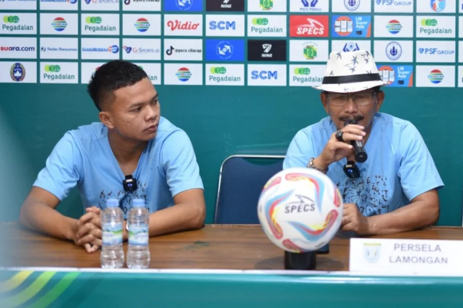 Pelatih Persela