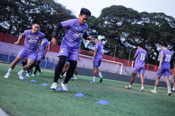 ersik menjamu Persija Jakarta di Stadion Brawijaya Kediri pada Minggu (17/9/2023) malam. (Foto: PT LIB)