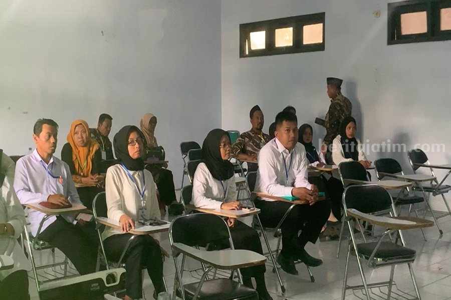 Proses pelaksanaan seleksi perangkat Desa Tegalombo Kecamatan Kauman Ponorogo. (Foto/Istimewa)