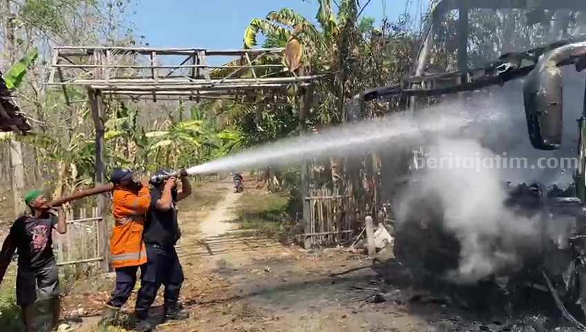 Bus Terbakar