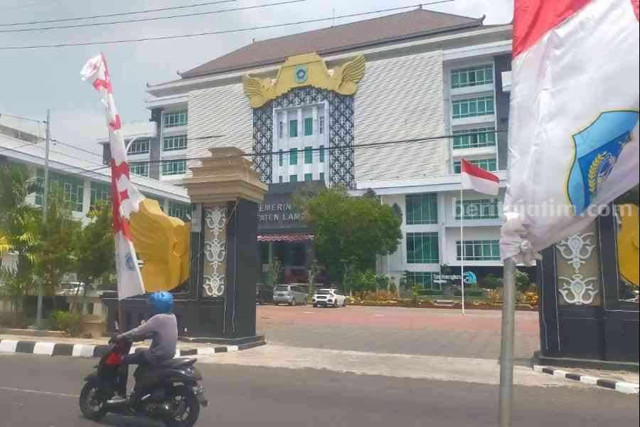 gedung pemkab lamongan