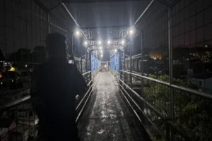 Jembatan Pelor Kota Malang Retak, Malam Ini Ditutup Sementara untuk Perbaikan
