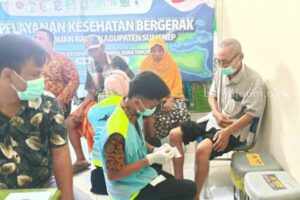 Kapal Gardha Nusantara Jadi Klinik di Pulau Raas Sumenep kapal