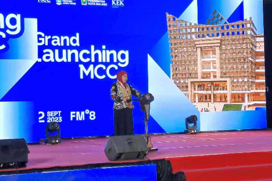 Khofifah Indar Parawansa memberikan sambutan di Launching Gedung Malang Creative Centre (MCC).