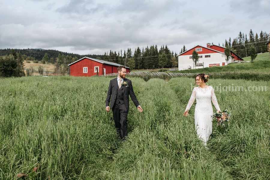 Ilustrasi foto prewedding. (Sumber foto: Pavel Danilyuk/pexels.com)