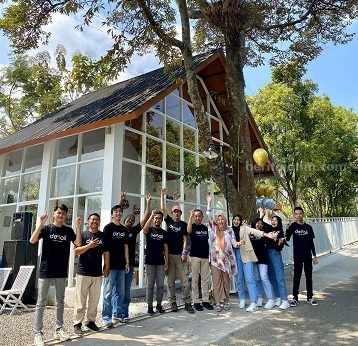 Guru Besar Unair Hadiri Peluncuran Resto Peduli Alam di Wonosalam Jombang Denali Resto & Cafe' di DeDurian Park Wonosalam Jombang