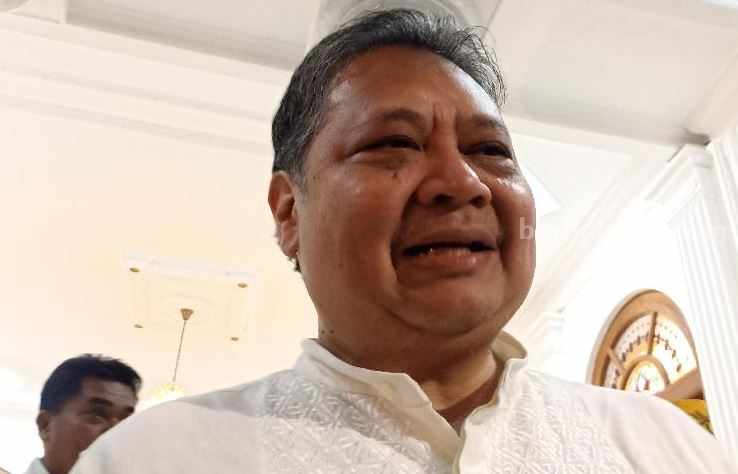Ketua Umum DPP Partai Golkar Airlangga Hartarto saat berada di Pendopo Kridha Manunggal Tuban. [Foto:Diah Ayu/beritajatim.com]