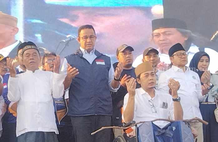 Paslon Anies Baswedan dan Muhaimin Iskandar diacara Pasar Rakyat, Minggu (8/10/2023) di Lapangan Harjokuncaran, Kecamatan Sumbermanjing Wetan, Kabupaten Malang.