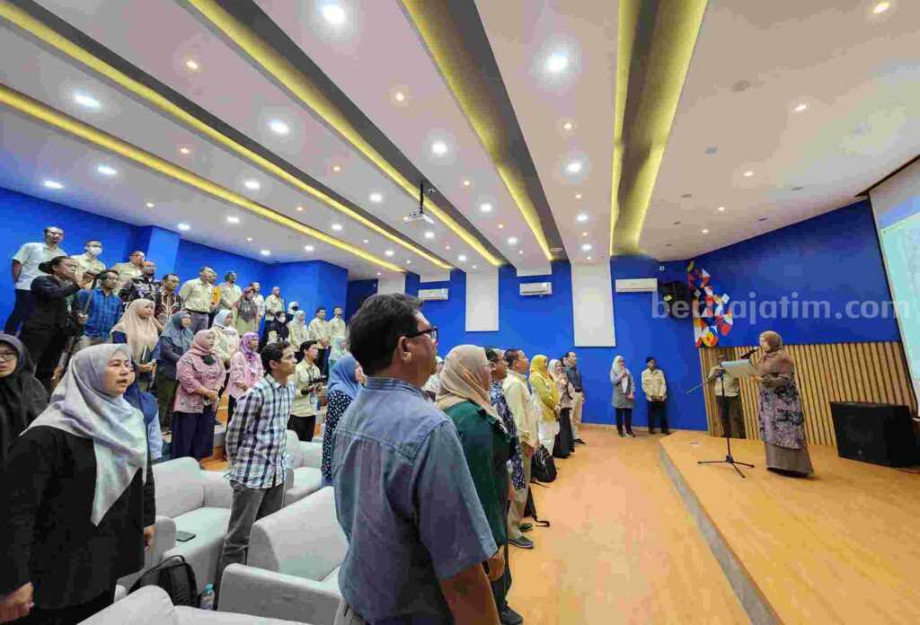 FIB UB Tandatangani Pakta Integritas Wujudkan Zona Integritas Birokrasi Bersih