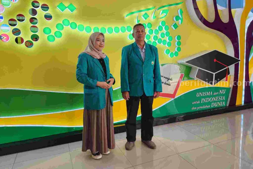 Dua lulusan terbaik Unisma wisuda ke-71.