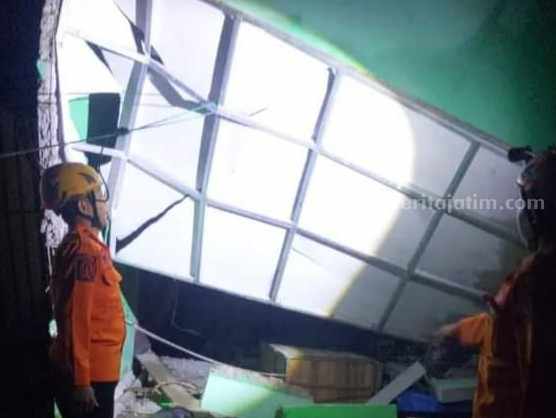 Rumah Warga di Bojonegoro Tersapu Angin Kencang saat Hujan Bojonegoro