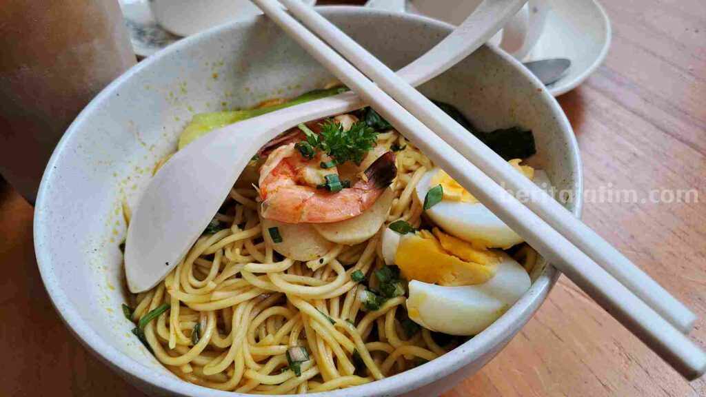 Masakan khas Malaysia dan Singapura di Shou Kopitiam Malang.
