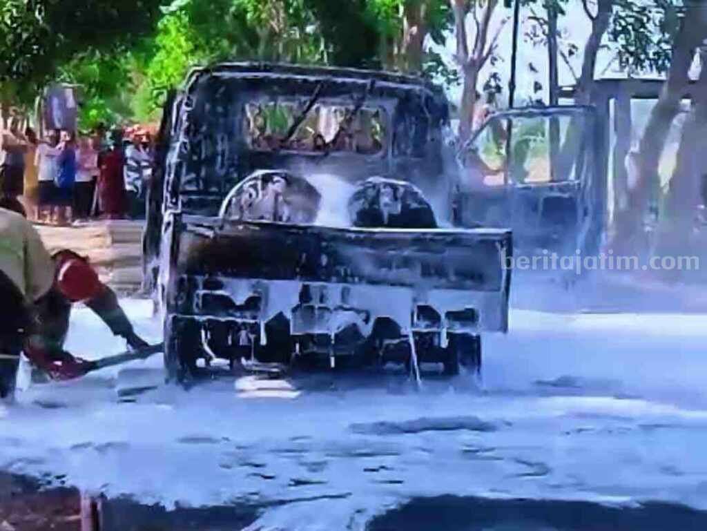 Keterangan Polisi Soal Mobil Pikap Terbakar di Bojonegoro Tak Sebutkan Angkut Solar