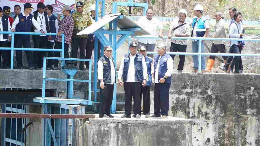 Atasi Banjir Tahunan, Proyek Penanganan Bengawan Jero Lamongan Direalisasikan Pembangunan proyek penanganan Bengawan Jero di Pengelolaan Sumber Daya Air Kuro, Desa Kuro, Lamongan.