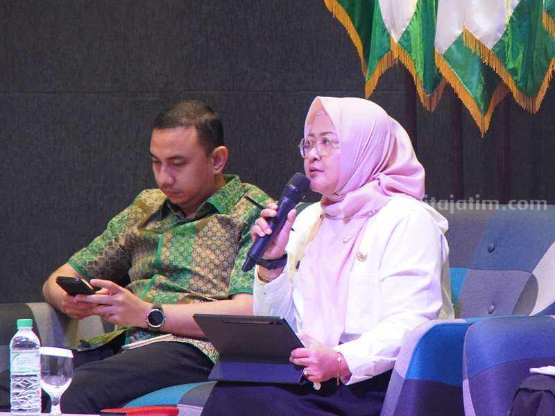 Seminar Nasional Pengabdian kepada Masyarakat di Unusa.