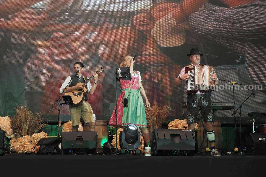 Wisma Jerman Gelar Oktoberfest Surabaya 2023, Hadirkan Pesta Rakyat Khas Jerman Oktoberfest Surabaya 2023 yang diselenggarakan oleh Wisma Jerman. (Foto: Firman Santriyo)
