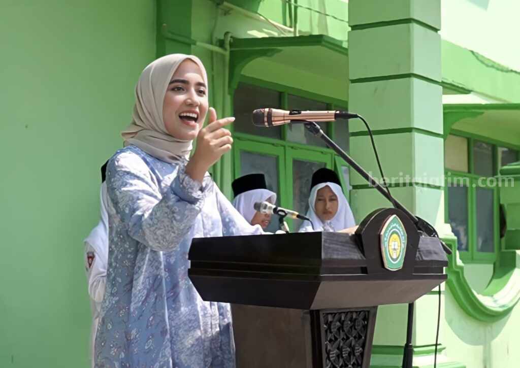 Peringati Hari Santri 2023, Ning Ais: Santri Harus Berjihad Intelektual Ketua Dewan Pembina Pondok Pesantren Idhotun Nasyiin, Ais Shafiyah Asfar