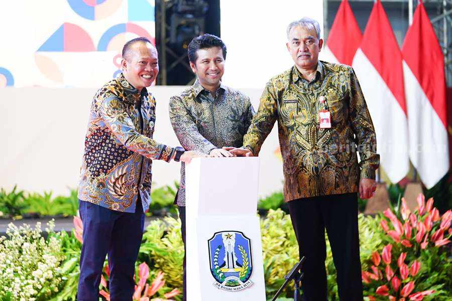 Plt Gubernur Jatim, Emil Elestianto Dardak.