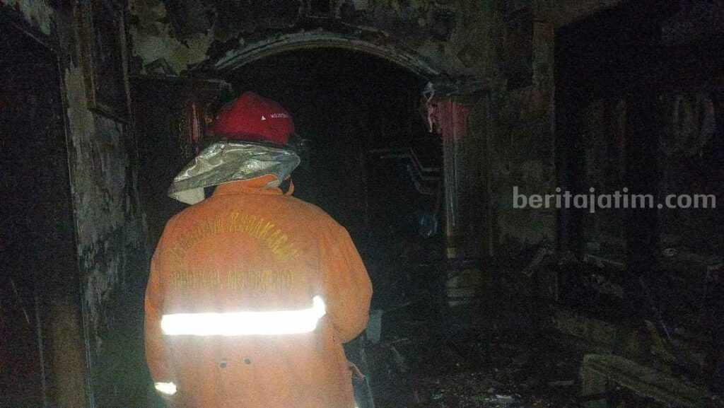Rumah Terbakar