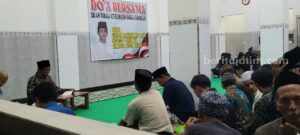 Ratusan Warga Sengguruh Malang Doakan Gibran Rakabuming Jadi Cawapres Ratusan warga Desa Sengguruh, Kepanjen, Kabupaten Malang, doakan Gibran Rakabuming Raka jadi Cawapres 2024, Sabtu (7/10/2023) malam.