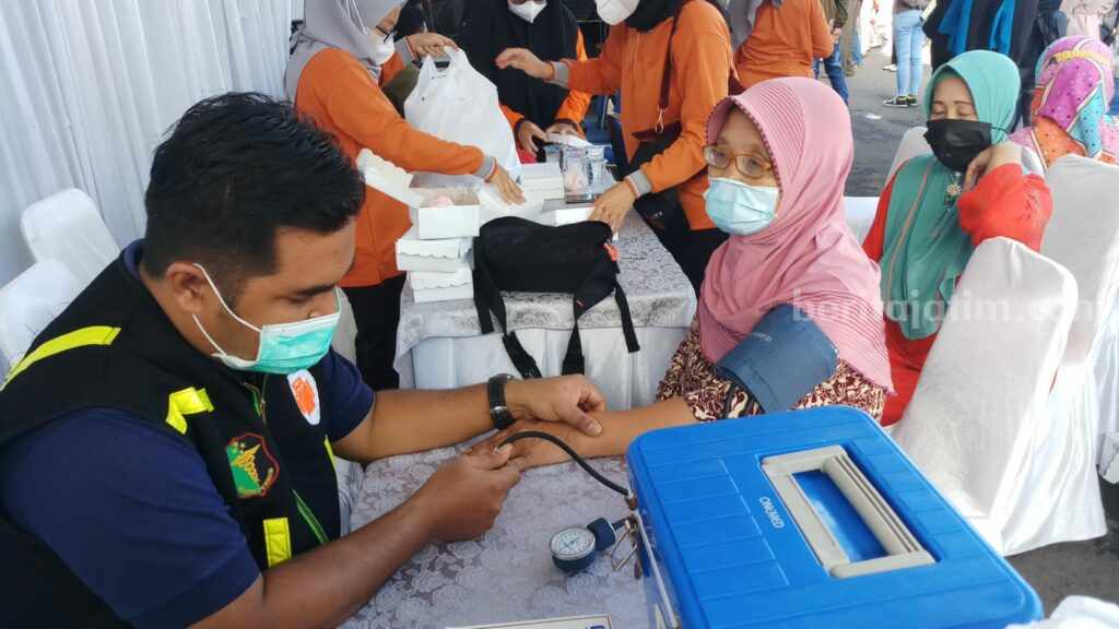 Akabri 1991 menggelar Bakti Kesehatan secara gratis bagi masyarakat di Lapangan Rampal, Kota Malang mulai tanggal 20-21 Oktober 2023 mendatang.