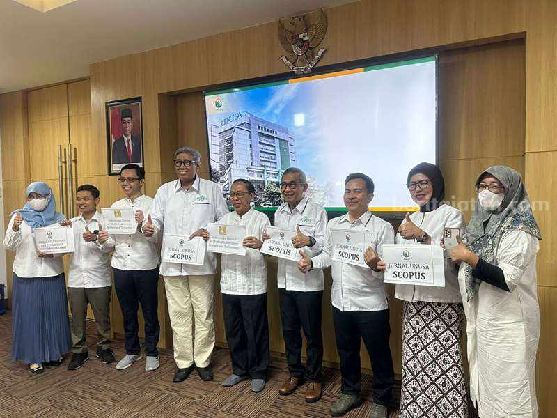 Tim Indonesian Journal of Medical Laboratory Science and Technology (IJLMST) Unusa.